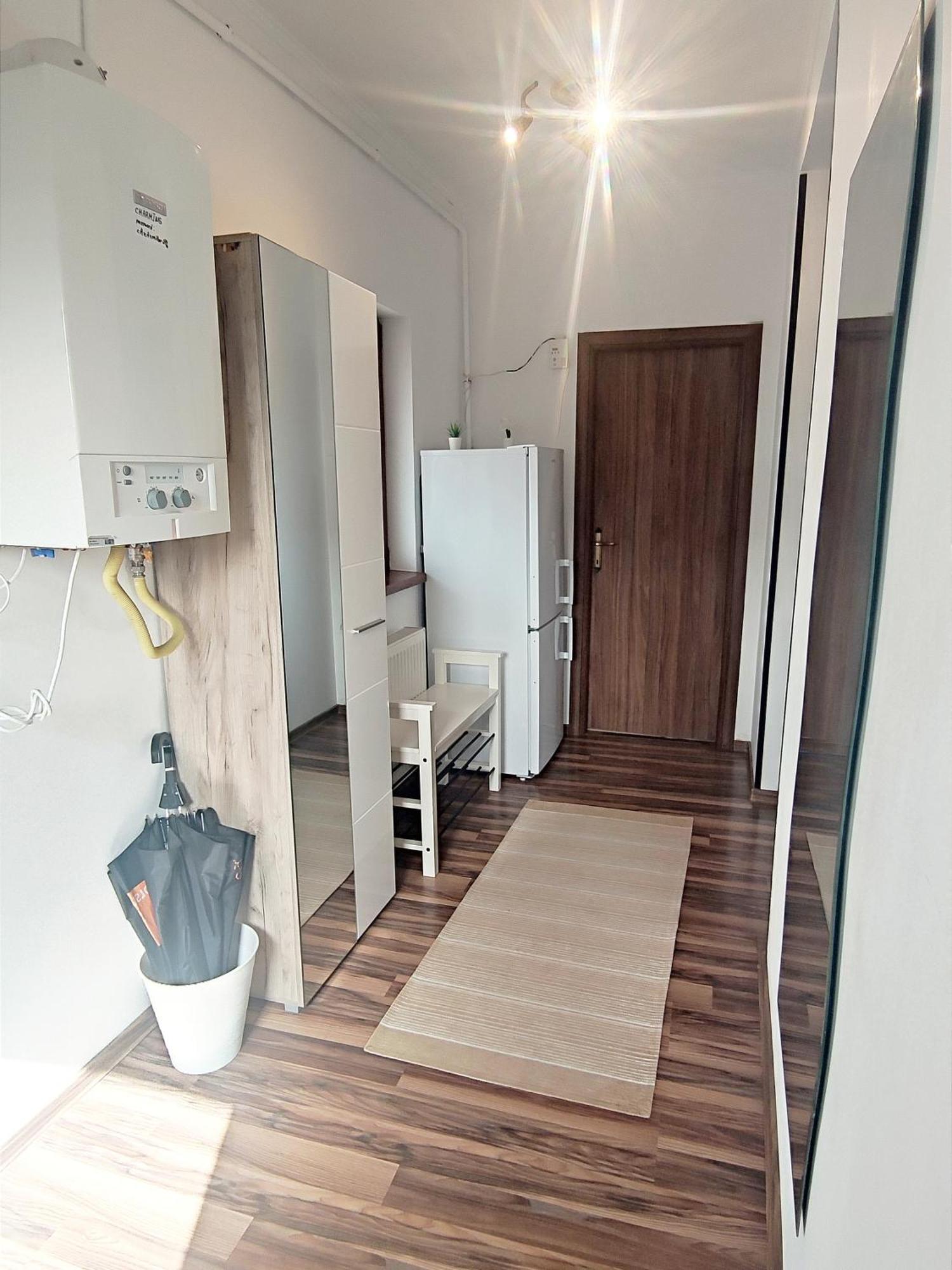 Charming Apartment In Villa Iasi Extérieur photo